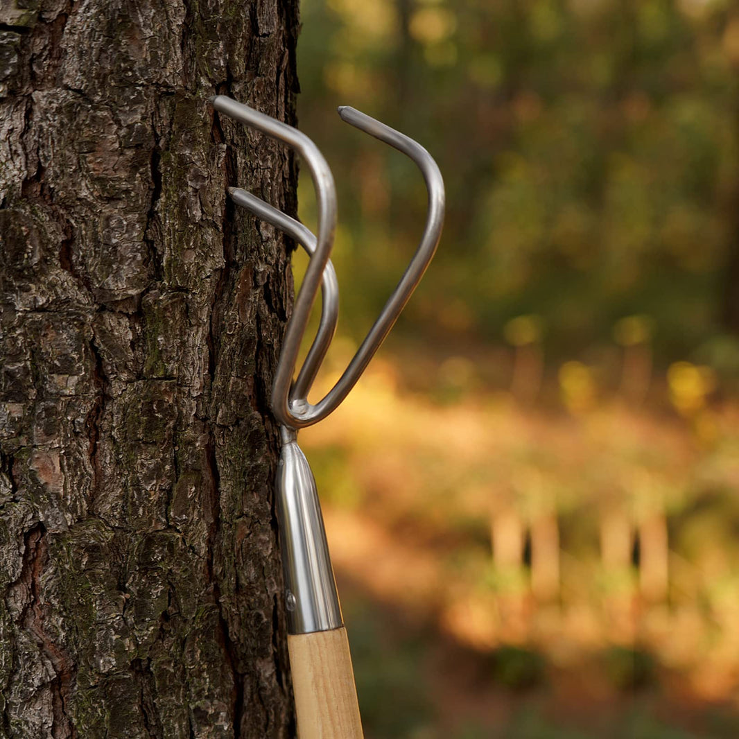 Long Handled Tools – BerryandBird
